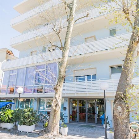 Hotel Mirage Μπελάρια-Ιτζέα Μαρίνα Εξωτερικό φωτογραφία