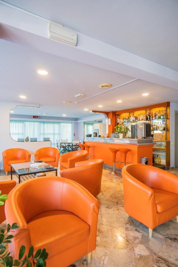 Hotel Mirage Μπελάρια-Ιτζέα Μαρίνα Εξωτερικό φωτογραφία