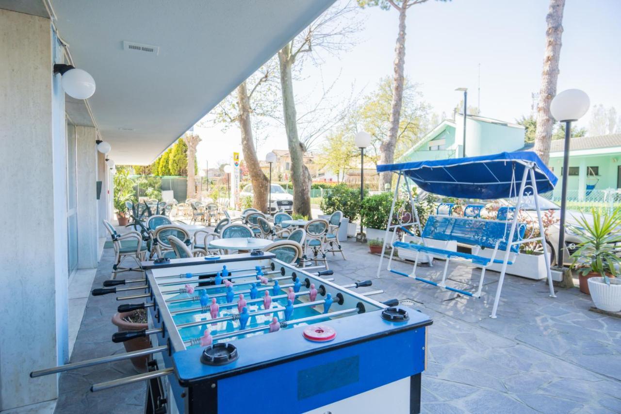 Hotel Mirage Μπελάρια-Ιτζέα Μαρίνα Εξωτερικό φωτογραφία