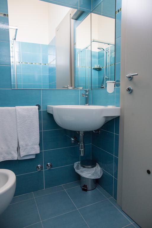 Hotel Mirage Μπελάρια-Ιτζέα Μαρίνα Εξωτερικό φωτογραφία