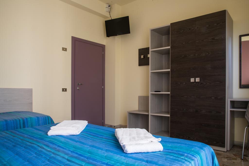 Hotel Mirage Μπελάρια-Ιτζέα Μαρίνα Εξωτερικό φωτογραφία