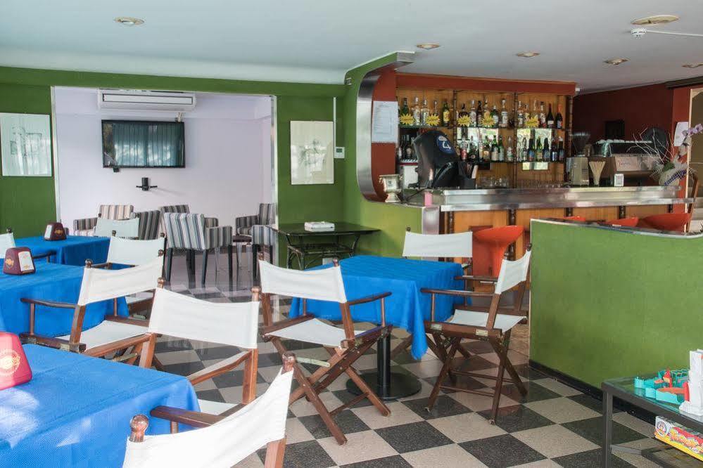 Hotel Mirage Μπελάρια-Ιτζέα Μαρίνα Εξωτερικό φωτογραφία