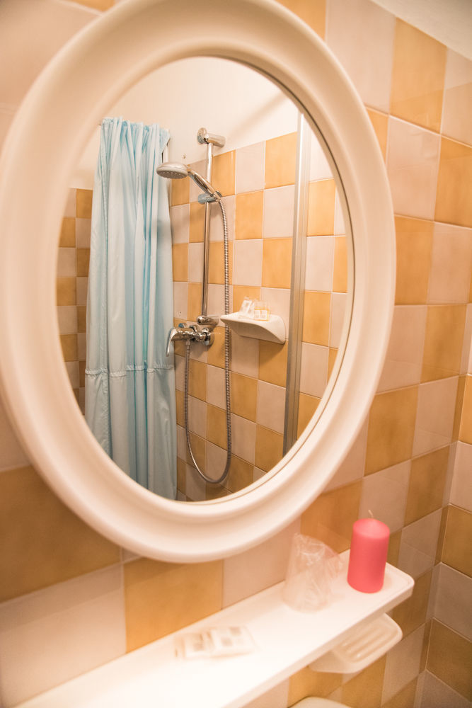 Hotel Mirage Μπελάρια-Ιτζέα Μαρίνα Εξωτερικό φωτογραφία